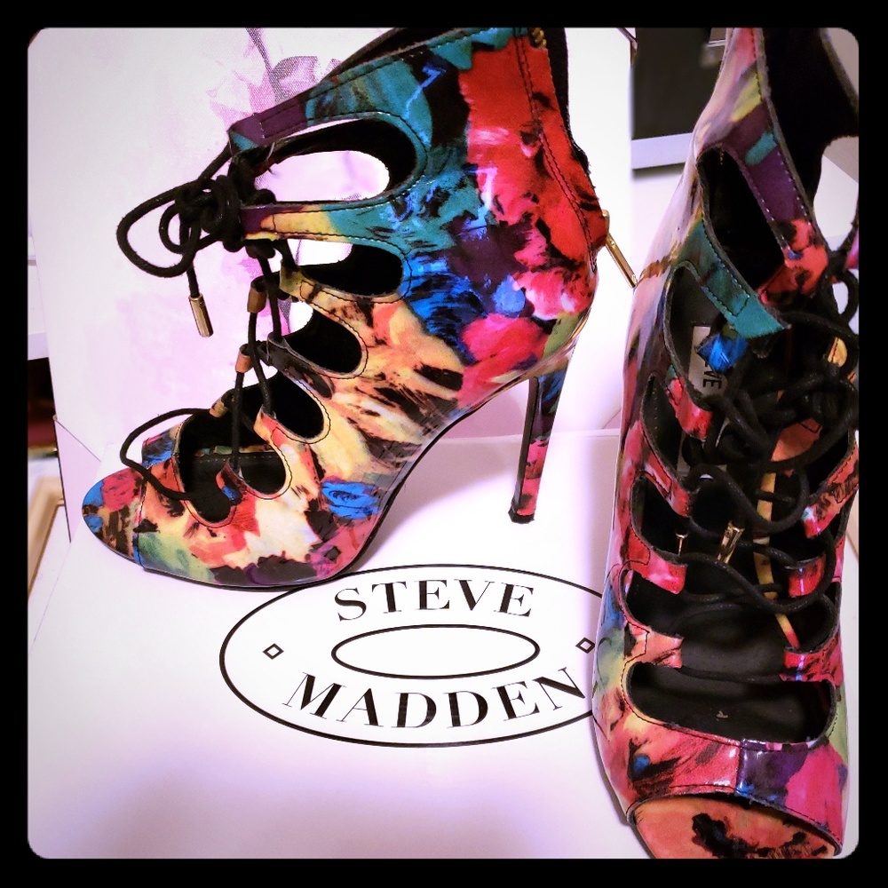 HOT Steve Madden Watercolor Collection